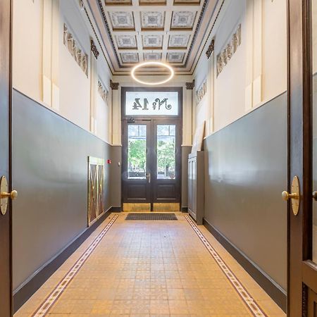 Prestigious Former Library Apartment - Perfect Location Рига Екстериор снимка