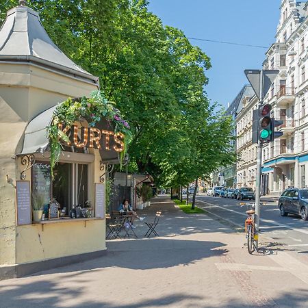Prestigious Former Library Apartment - Perfect Location Рига Екстериор снимка