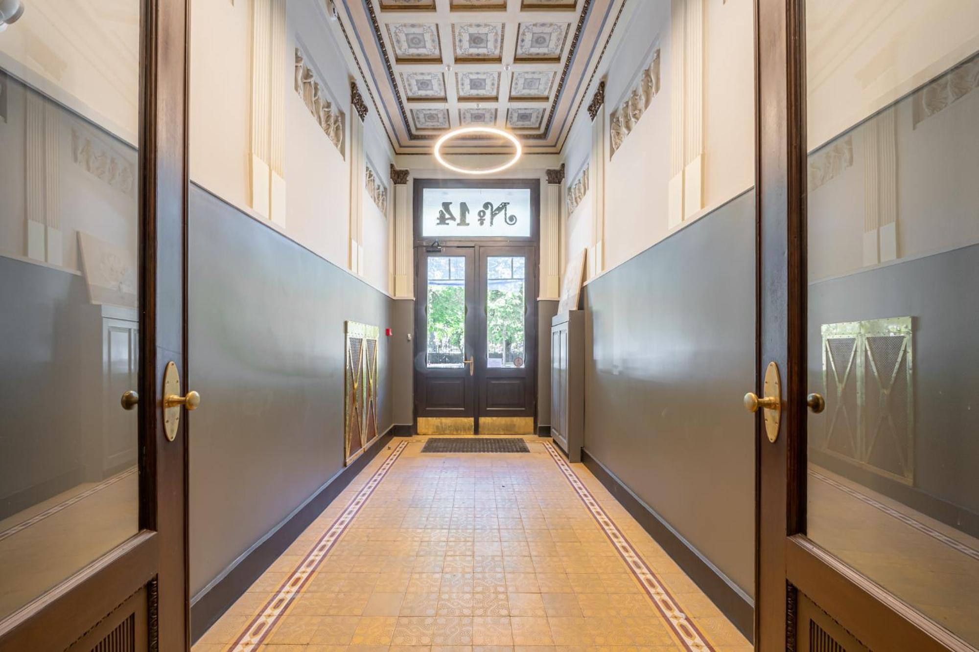 Prestigious Former Library Apartment - Perfect Location Рига Екстериор снимка